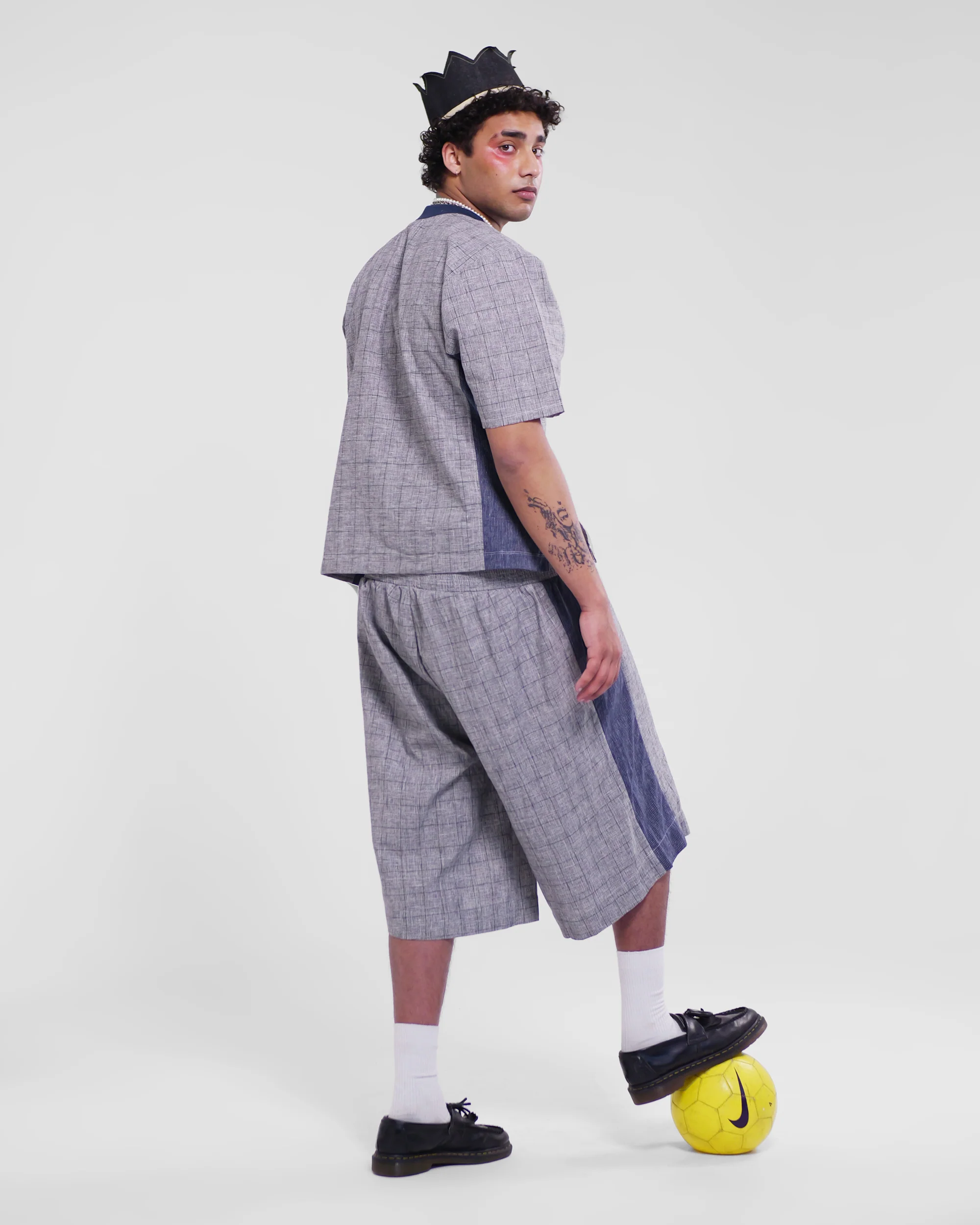 Hiro Jersey Top in Grey Plaid - Image 12