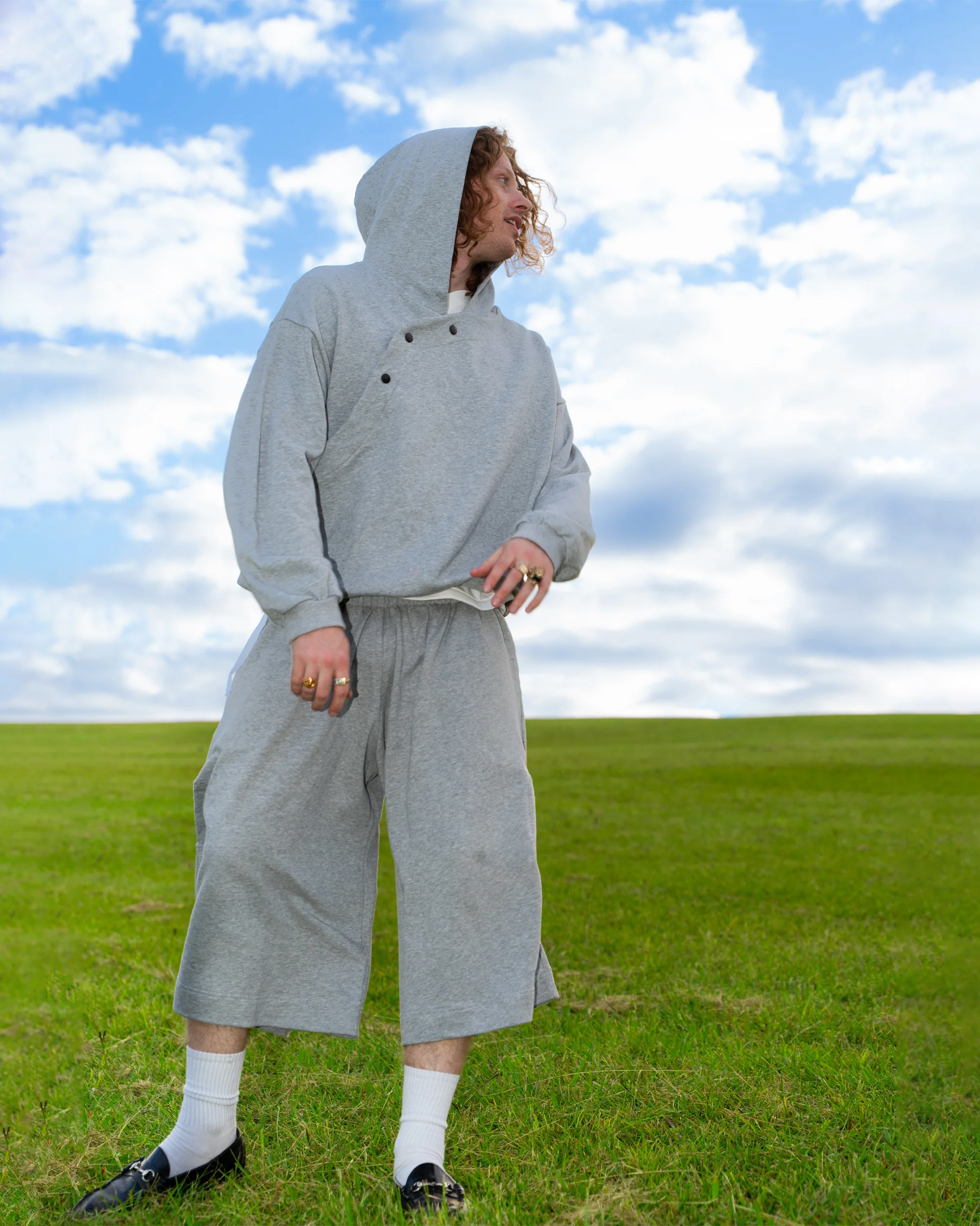 Goro Hoodie in Grey - Image 10