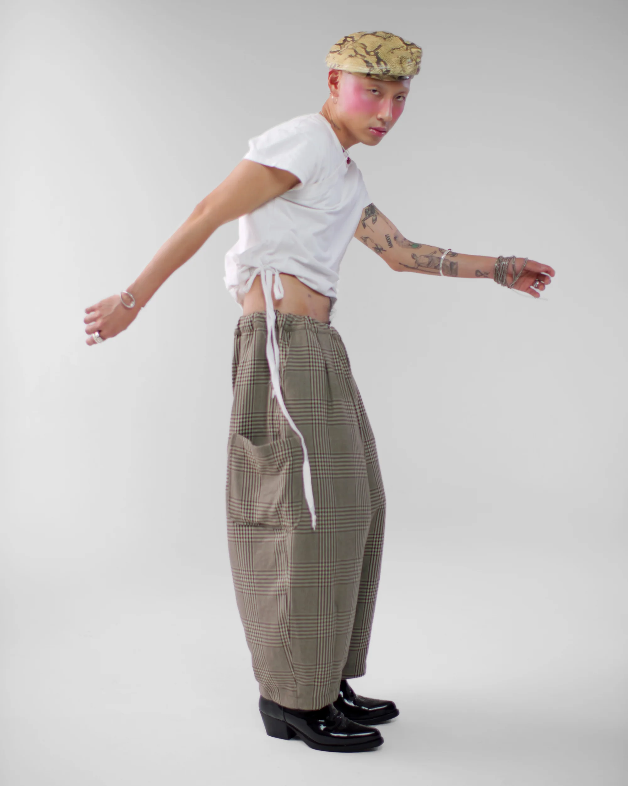 Kyoto Basic Tee in White - Image 14