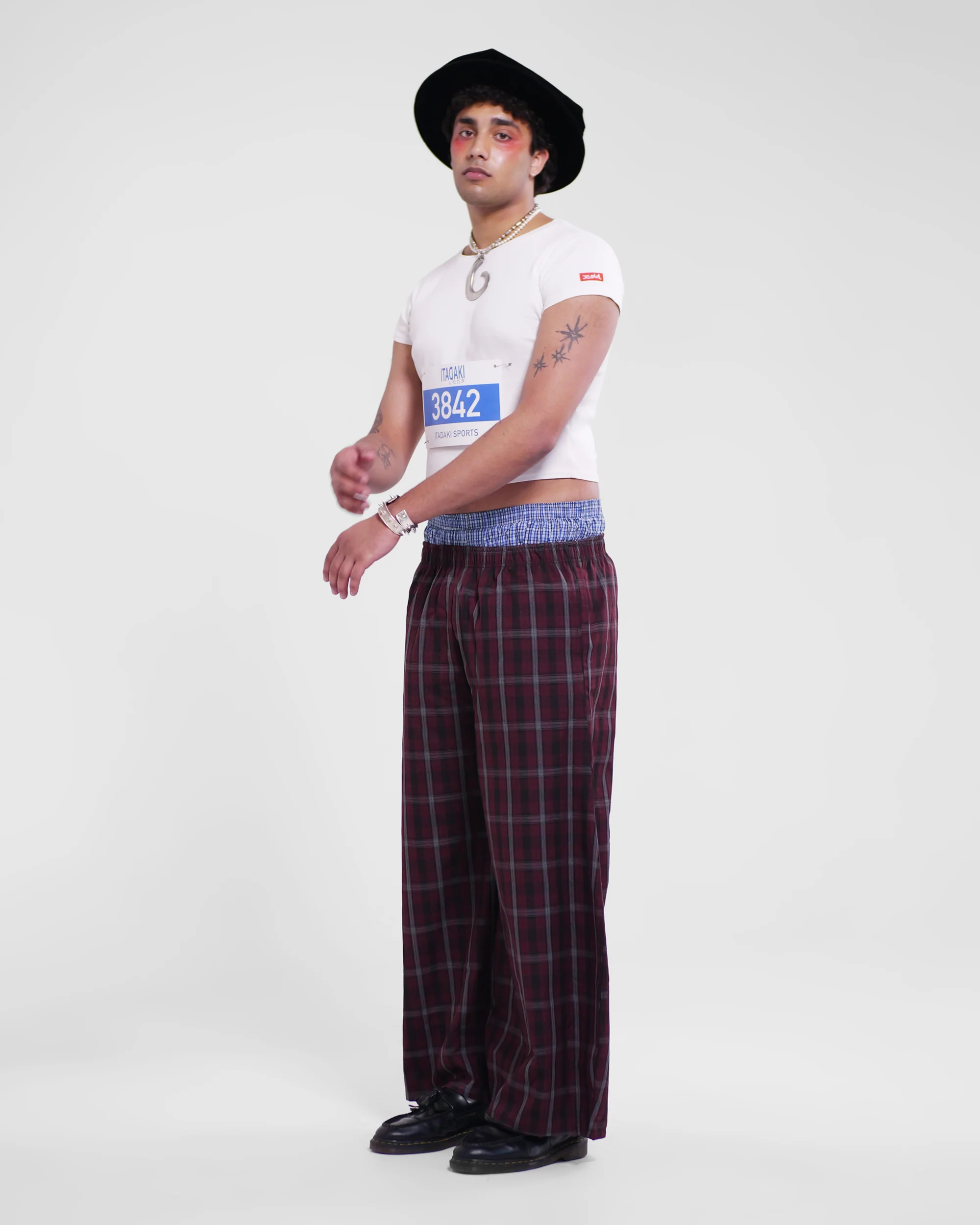 Puff Pant in Wine - Image 11