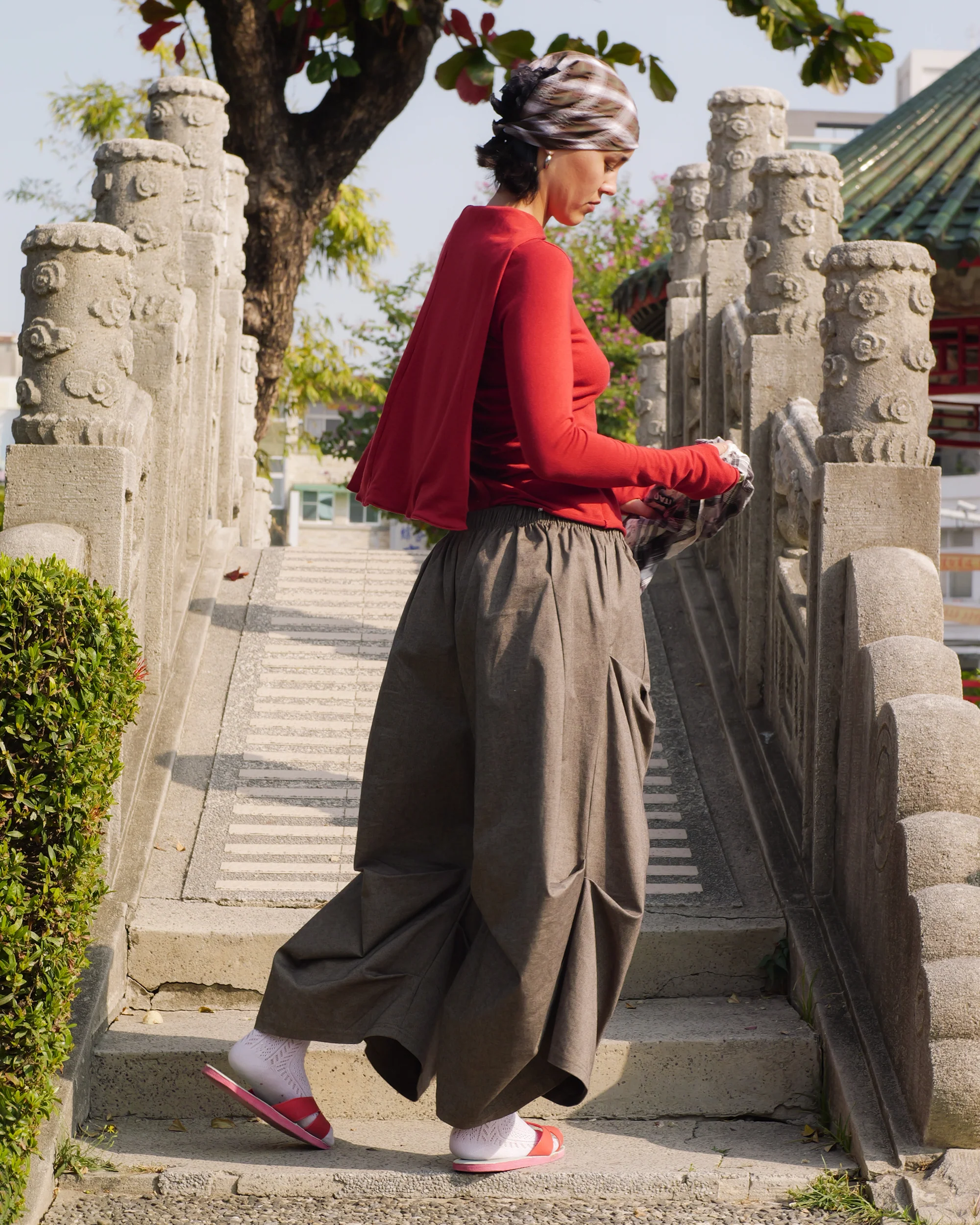 Toshi Pants in Chia - Image 14