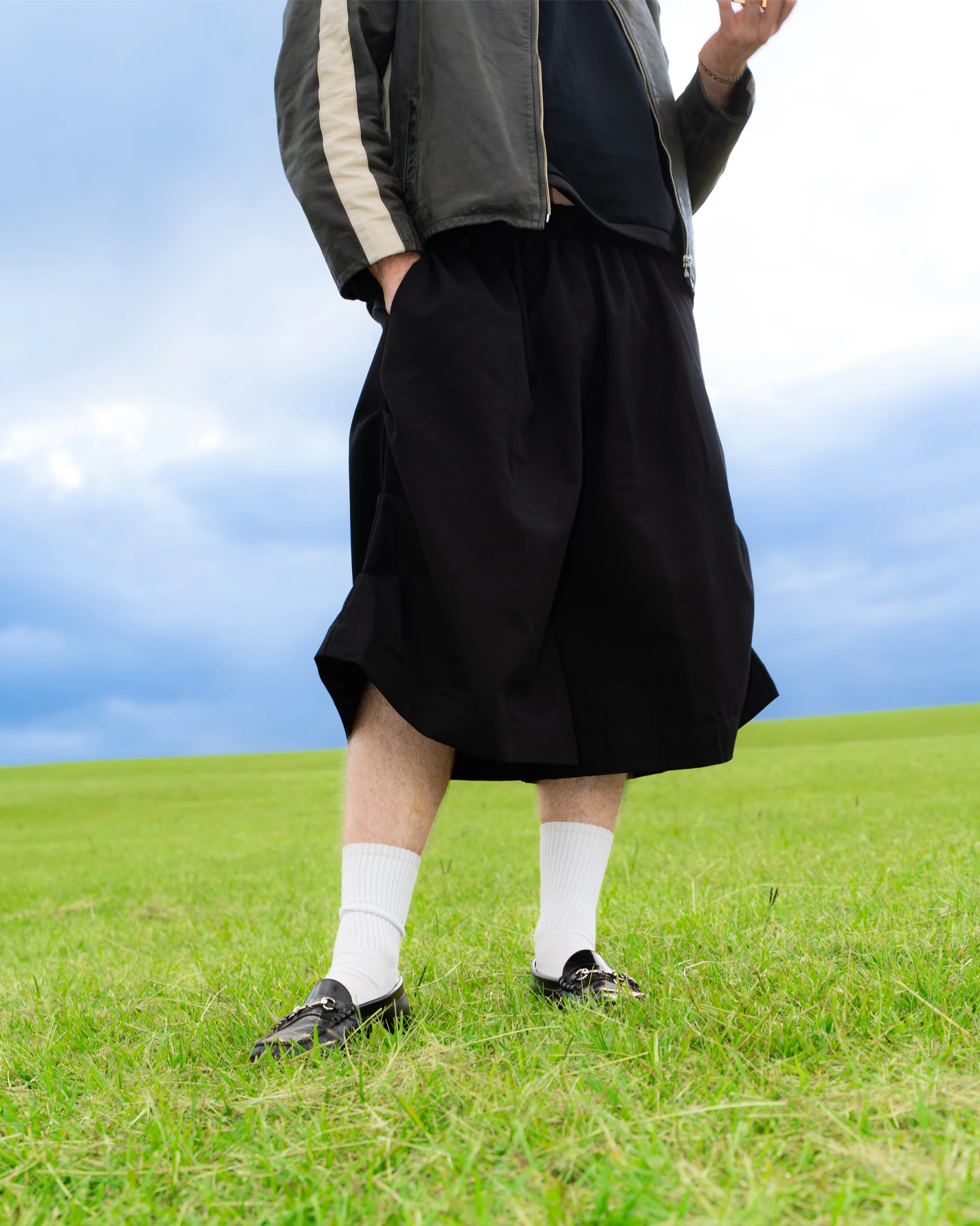 Kenji Shorts in Black - Image 5