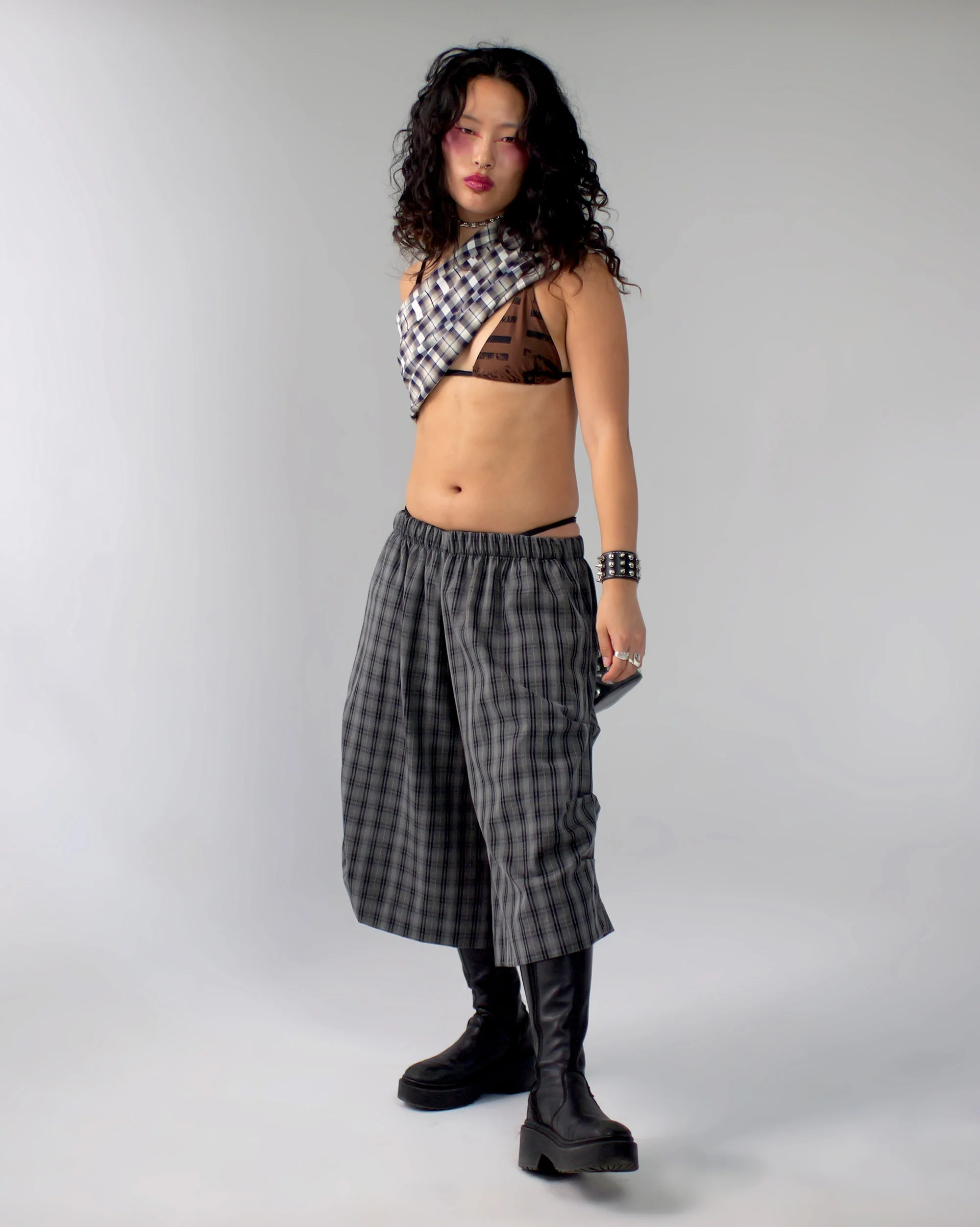 Kenji Shorts in Smoke Check - Image 12