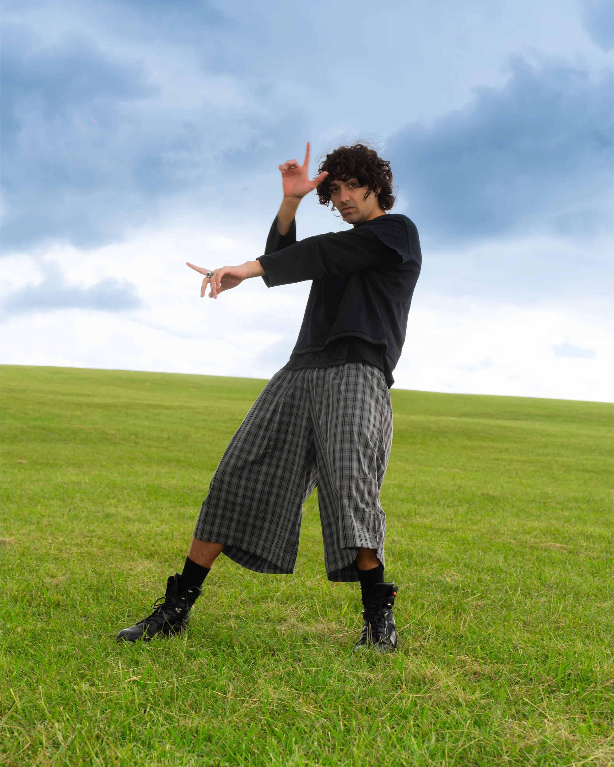 Kenji Shorts in Smoke Check - Image 5